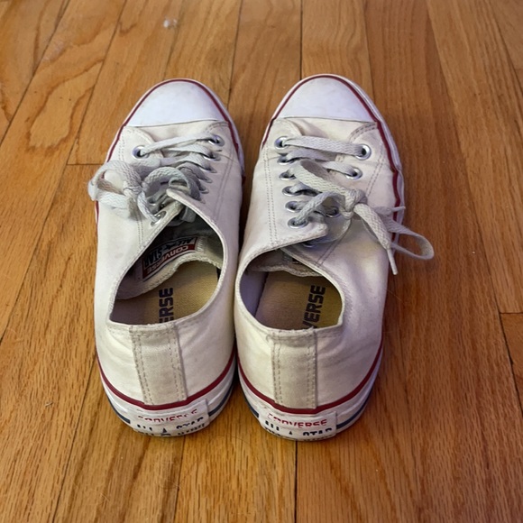 white converse - Picture 4 of 4